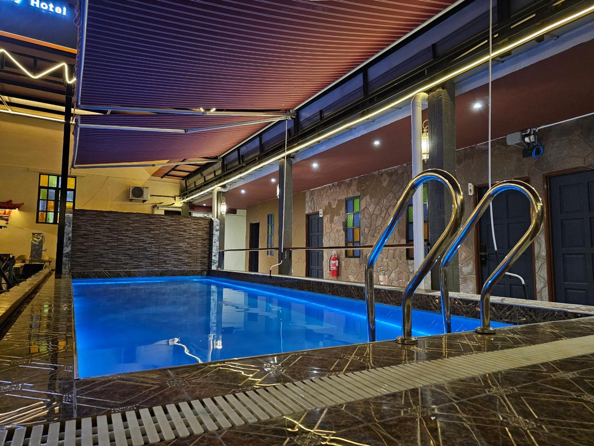 乔治市世纪酒店 The Century Boutique Hotel จอร์จทาวน์ ภายนอก รูปภาพ